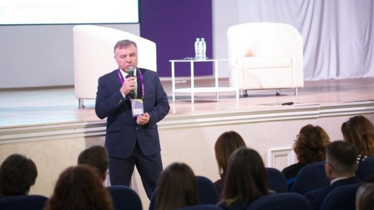Проректора кировских ВУЗов принимают участие в окружном семинаре-совещании по молодежной политике и воспитательной деятельности в регионах ПФО