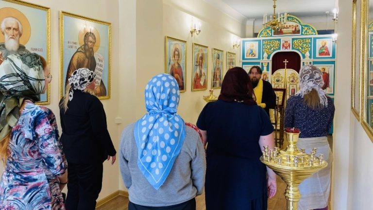 Панихида в честь Дня памяти и скорби
