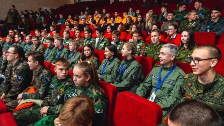 Кировские поисковики принимают участие в  VIII Cлете поисковых отрядов «Никто не забыт»