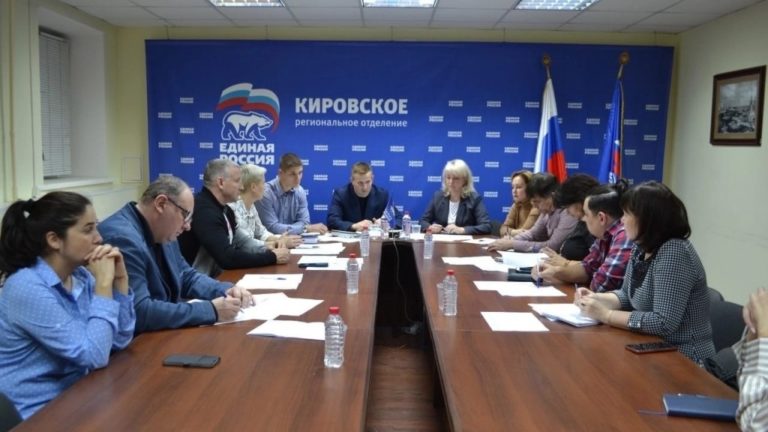 Ректор Вятского ГАТУ Елена Сергеевна Симбирских приняла участие в заседании регионального общественного совета партпроекта «Zа самбо»