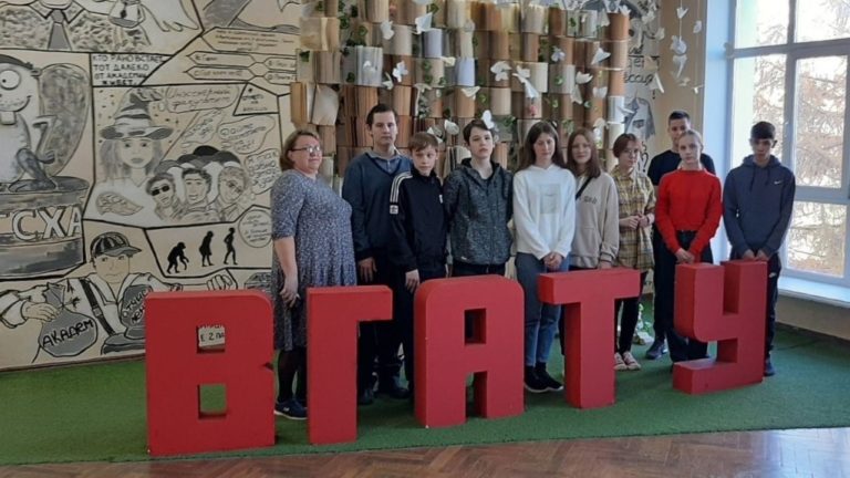 Школьники из пгт. Богородсокое посетили кафедры и лаборатории инженерного факультета
