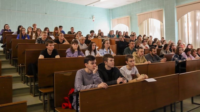 Вятский ГАТУ  стал региональной площадкой для проведения Общероссийской образовательной акции «Всероссийский экономический диктант — 2022»