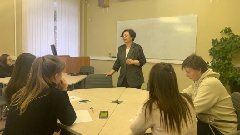 Студенты Вятского ГАТУ прошли тренинг по построению карьеры от сотрудников Россельхозбанка