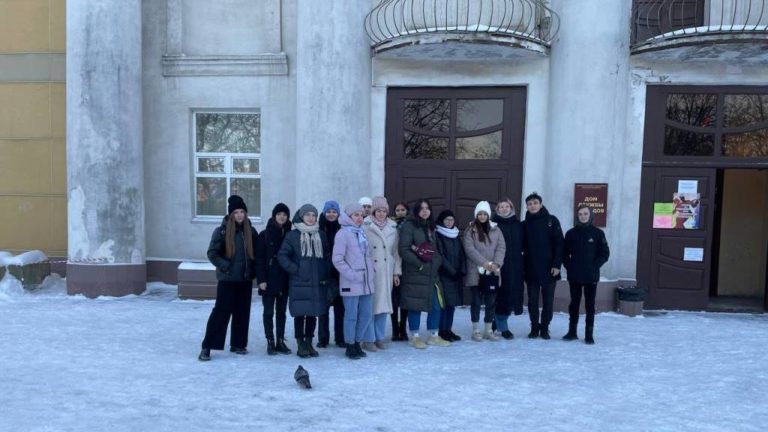 Студенты экономического факультета Вятского ГАТУ посетили мероприятие «Мы живем в России»