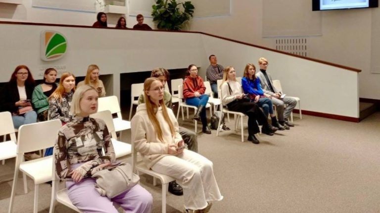17 декабря в рамках Дня Открытых Дверей в Вятском ГАТУ преподавателями экономического факультета был проведён Мастер-класс по тайм-менеджменту.