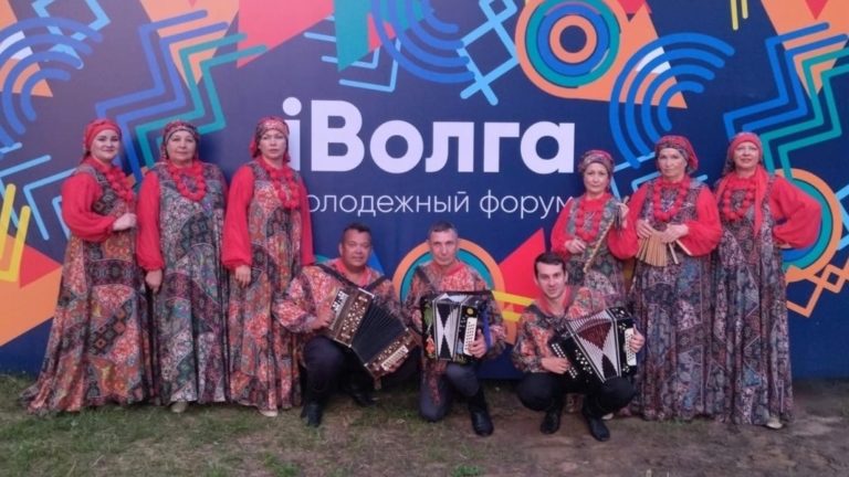 Вятские мастерицы представили народные промыслы и ремесла на Молодежном форуме «iВолга»