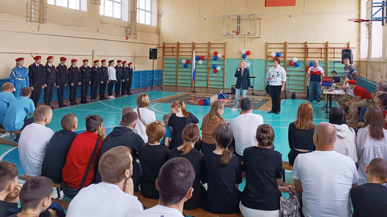 Ректор Вятского ГАТУ на соревновании в честь праздника День отца