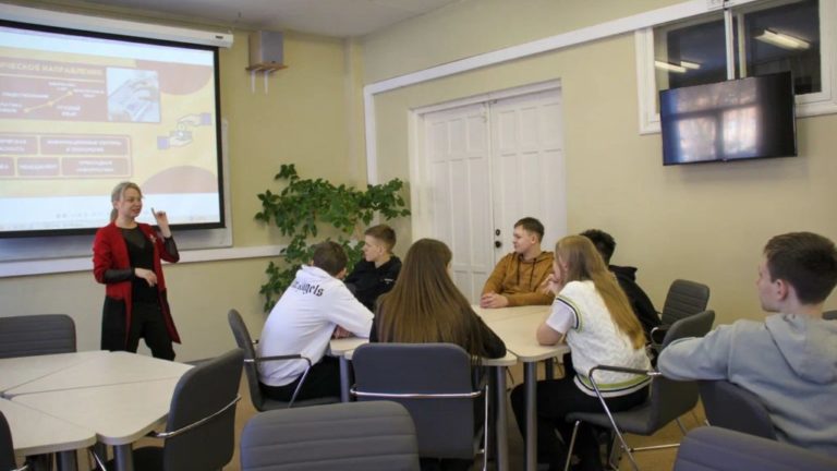 Плыть по течению или самостоятельно выбирать свой путь?