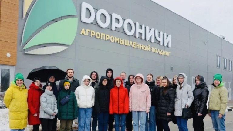 Весенняя школа студенческих отрядов Вятского ГАТУ на предприятиях агрохолдинга «Дороничи»