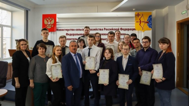 В Вятском ГАТУ проходила XХII Международная научно-практическая конференция аспирантов и молодых ученых «Знания молодых: наука, практика и инновации»