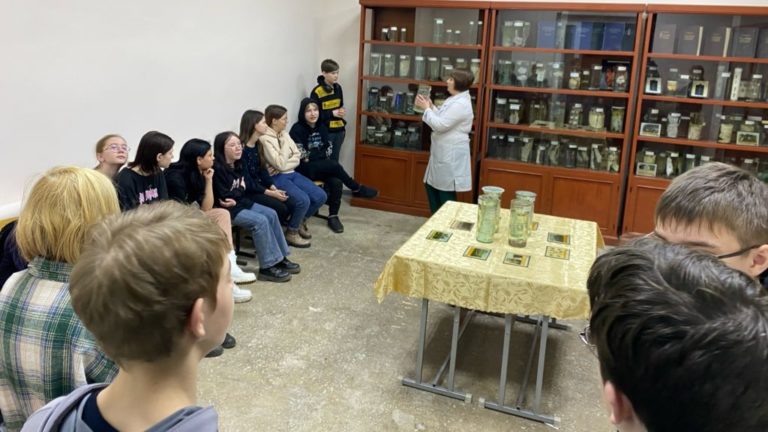 Клинический корпус Вятского ГАТУ встречает гостей из г. Котельнич.