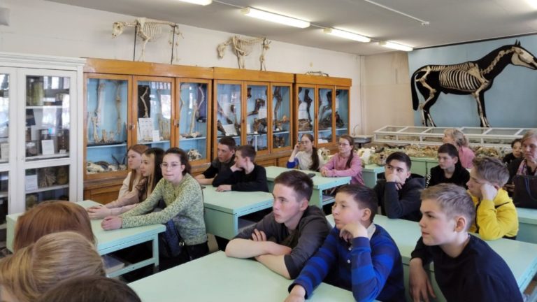 4 апреля в гости на экскурсию в Вятский ГАТУ приехали школьники из пгт. Санчурск