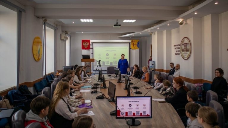 На базе Вятского ГАТУ традиционно прошел ежегодный XXVII конгресс молодых исследователей Российской программы «Шаг в будущее»
