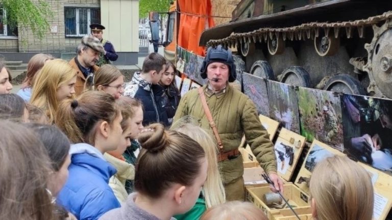 Вятский ГАТУ в большом путешествии за Кировским танком вместе с командой проекта «История кировского Т-60»