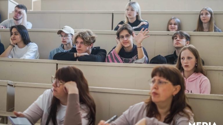 Форум «MediaLIVE» в Вятском ГАТУ