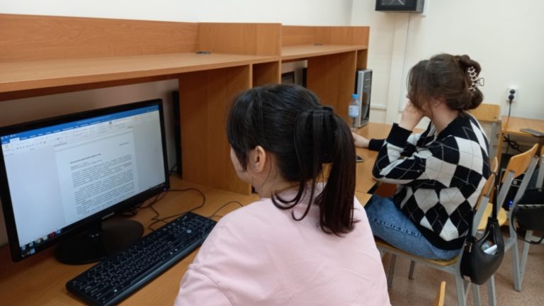 Студенты экономического факультета Вятского ГАТУ проходят практику