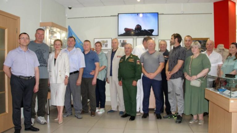 5 июля в музее воинской славы Кировского областного краеведческого музея состоялось открытие выставки, посвященной Воздушно-десантным войскам России