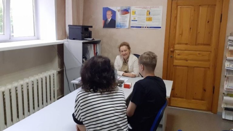 Ректор Вятского ГАТУ провела профнавигатор для мам