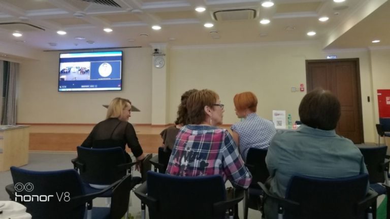 Сотрудники Вятского ГАТУ приняли участие в семинаре-встрече Женской Лиги Кировской региональной организации ВОИР «Разработано женщинами Кировской области»