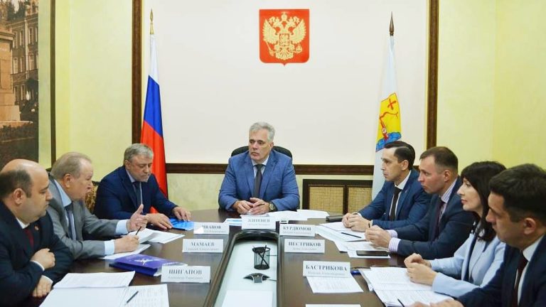 В Кирове обсудили престижность рабочих профессий и вопросы кадрового обеспечения предприятий ОПК