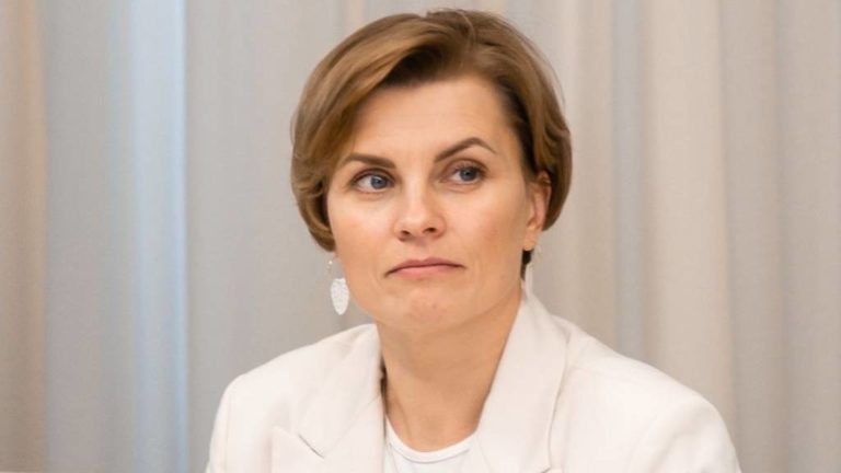 Ирина Занчурина: Если учиться, то Вятском ГАТУ
