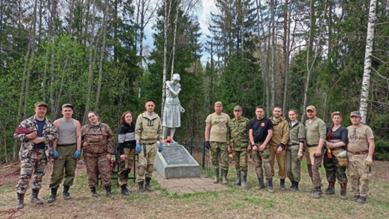 Студенты и сотрудники Вятского ГАТУ приняли участие в перезахоронении бойцов ВОВ