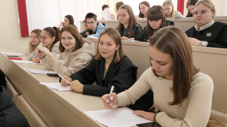 Студенты Вятского ГАТУ написали Агродиктант