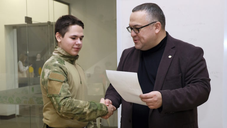 В Вятском ГАТУ наградили студентов-волонтёров и добровольцев
