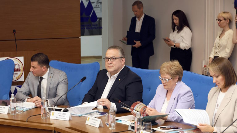 Вятский ГАТУ принял делегацию Госсовета Татарстана